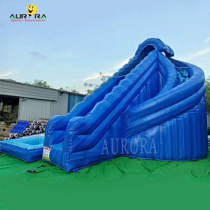 इनडोर खेल का मैदान inflatable पानी स्लाइड नीला सभी उम्र के लिए अनुकूलित आकार