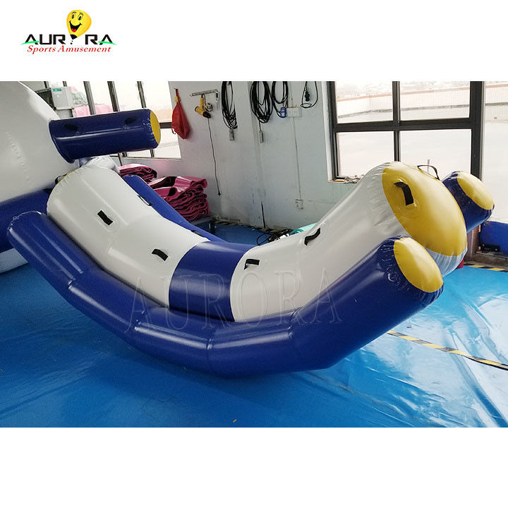 कस्टम रंग पीवीसी inflatable पानी झूला डबल Rocker पानी खिलौना