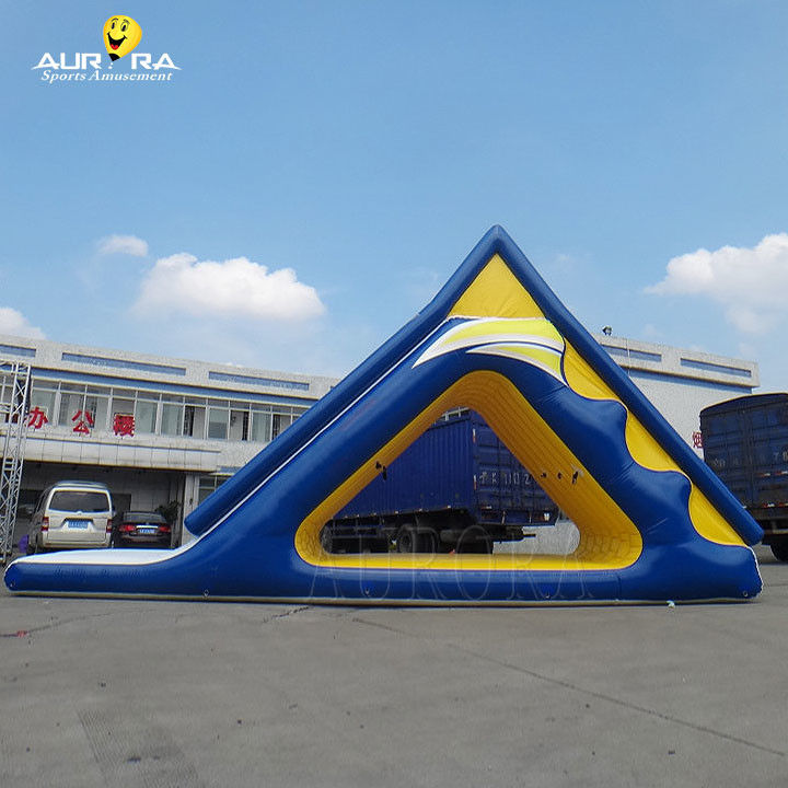 आउटडोर पार्टी Inflatable Water Toys Floating Water Slide Climbing Wall Tower For Sea (बाहरी पार्टी के लिए घुमावदार पानी के खिलौने)