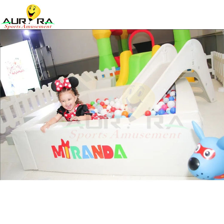 मल्टी कलर inflatable सॉफ्ट प्ले उपकरण इनडोर किड्स बॉल पिट टॉय अनुकूलित