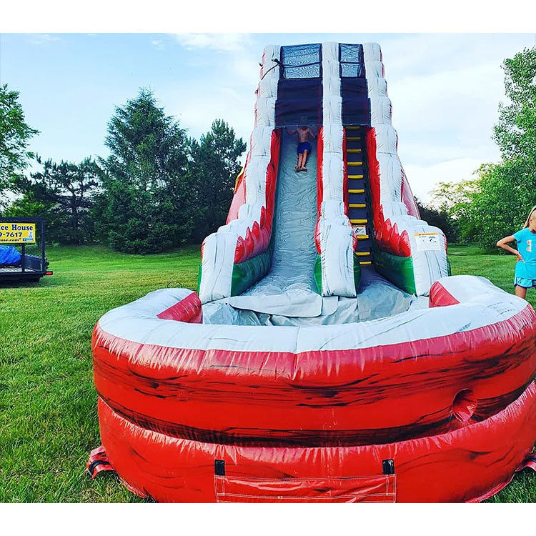 वाणिज्यिक inflatable पानी स्लाइड लाल पीवीसी पानी स्लाइड के साथ हवा ब्लोअर बच्चों के लिए वयस्कों के लिए